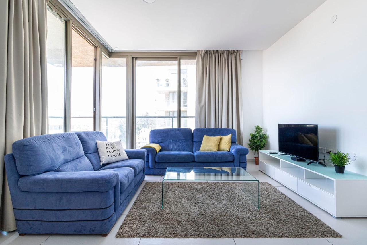 Exclusive Two-Bedroom Apartment With Parking Yerusalem Bagian luar foto